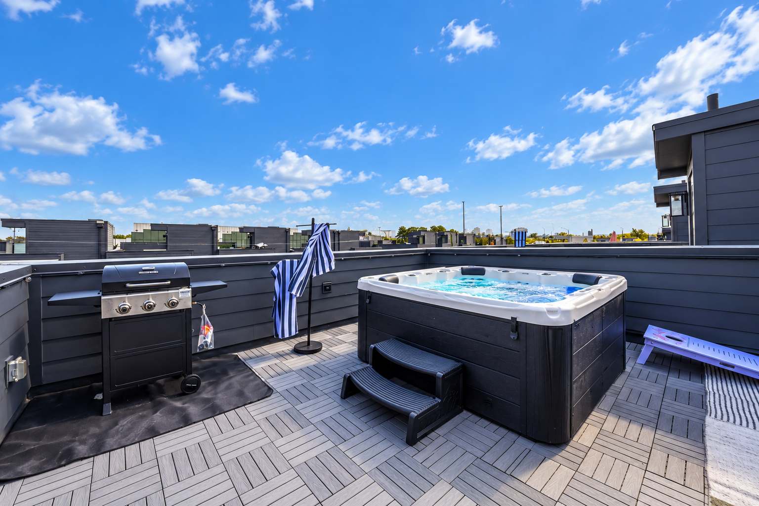 Nashville Hideaway | Amazing Rooftop Patio & Views — photo 3