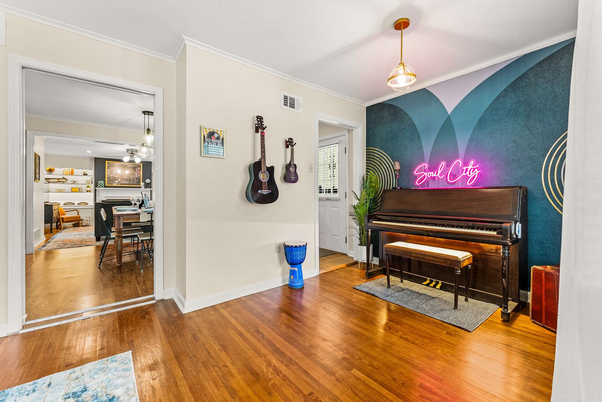 Soul House • A Music Lover's Retreat • Sleeps 7 — photo 1