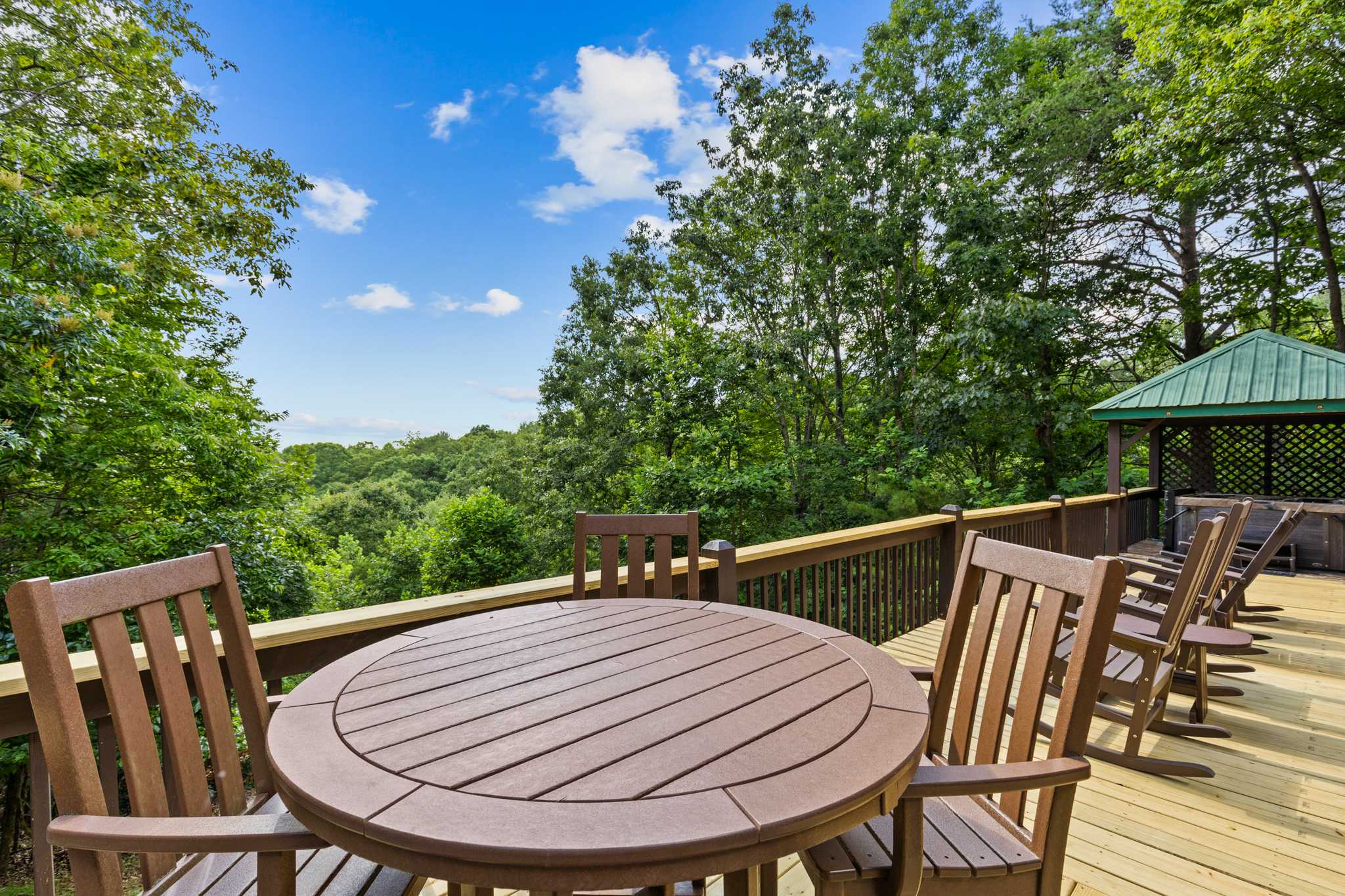 Mountain Views-Hot Tub-Games-Pool & Foosball — photo 4