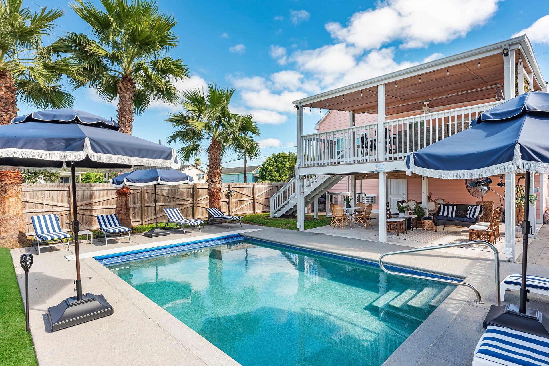 Fun In the Sun Oasis | Pool & Hot Tub | Near Beach — photo 1