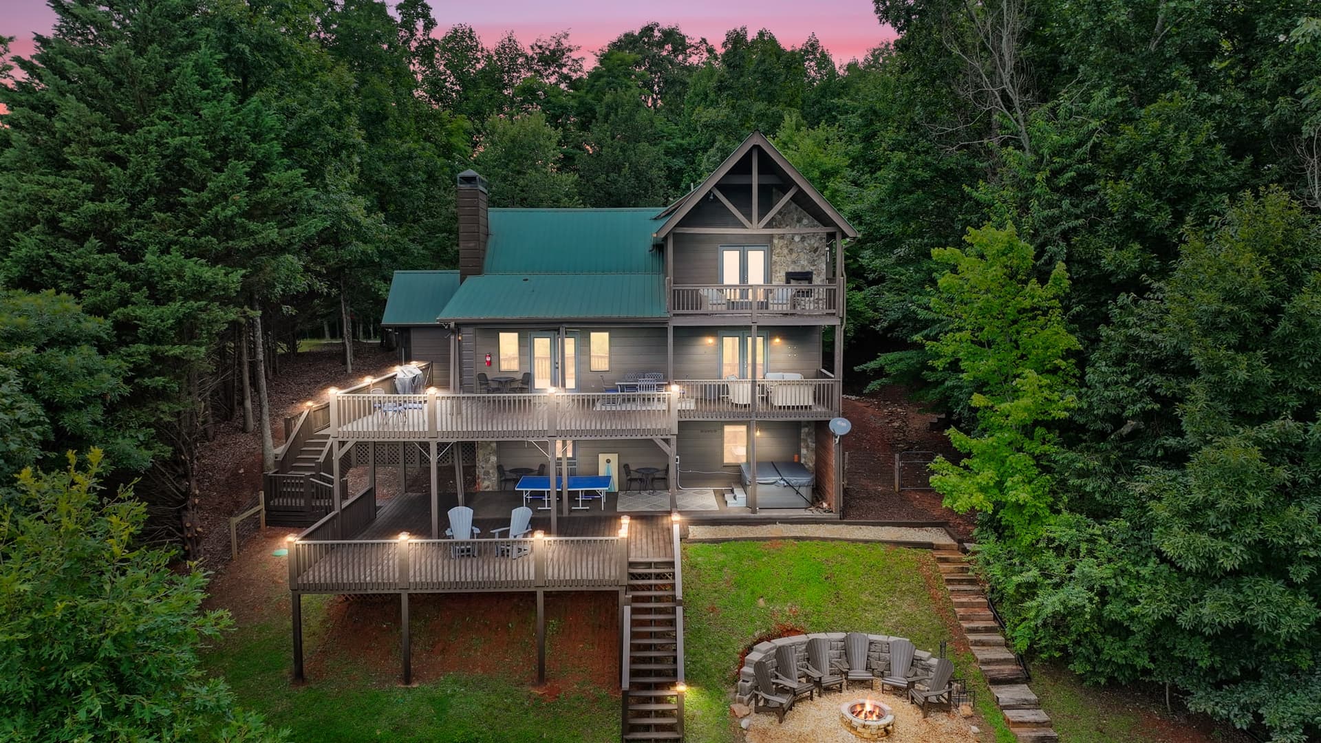 Mountain Views | Games | Hot Tub | Fire Pit | BBQ — photo 3