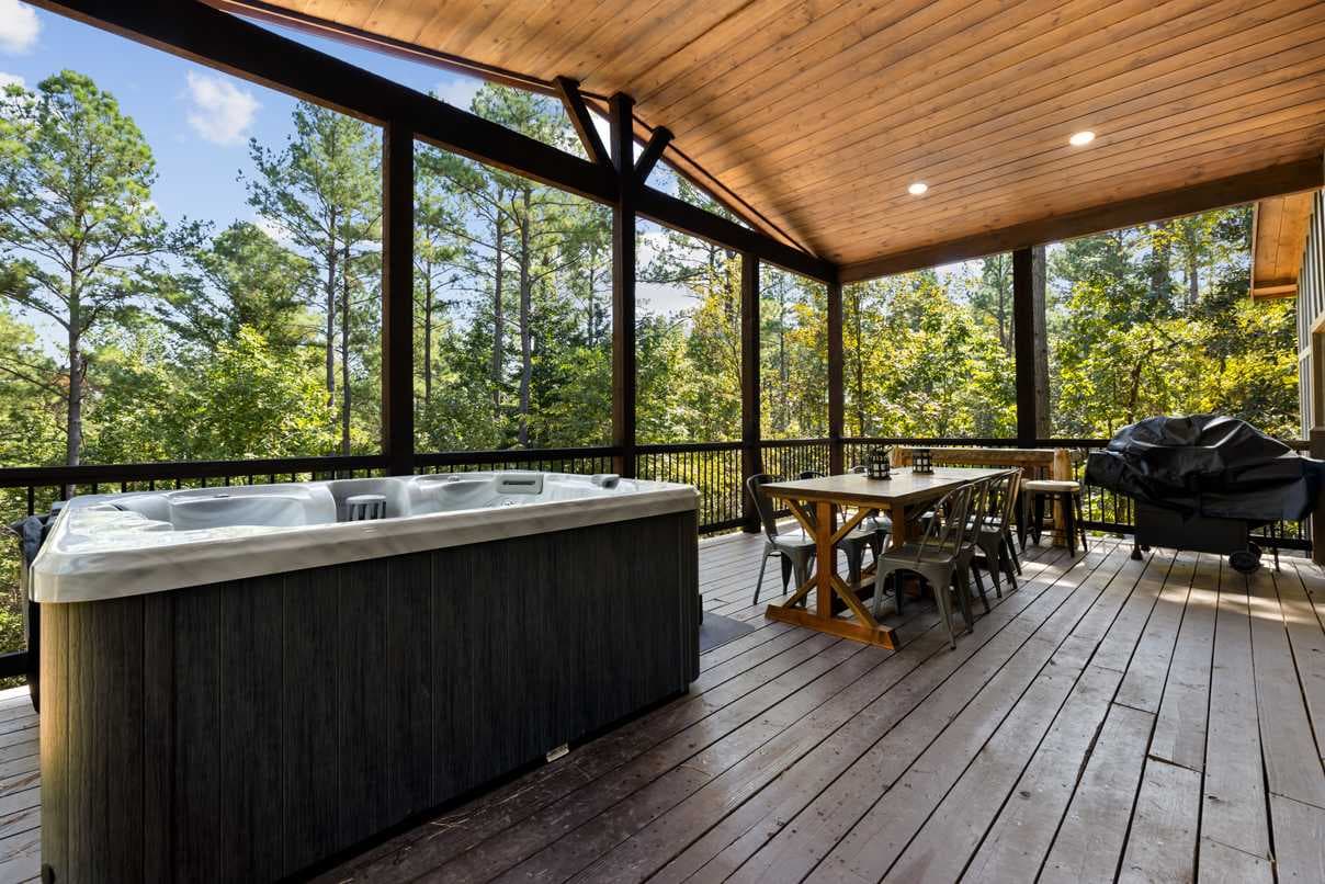 Broken Bow Luxury Cabin • Hot Tub • Playset/Games — photo 3