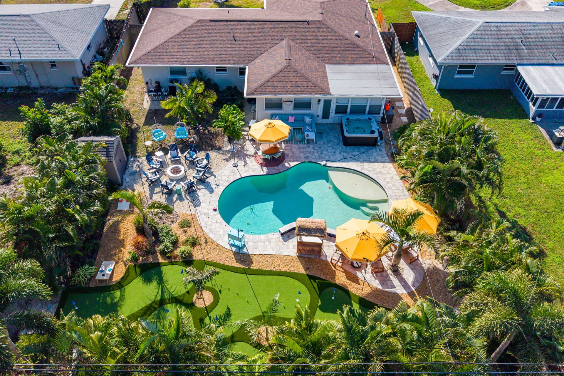 Heated Pool + Hot Tub • Movie Room • 3 Mi to Beach — photo 1