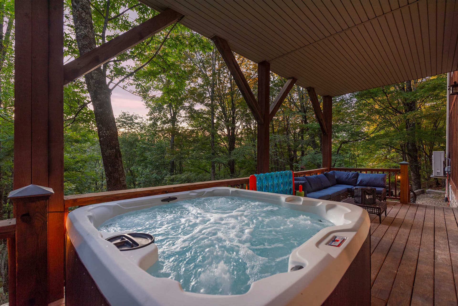 Min to Hatley Pointe: Slps 14, Hot Tub, Game Room — photo 1