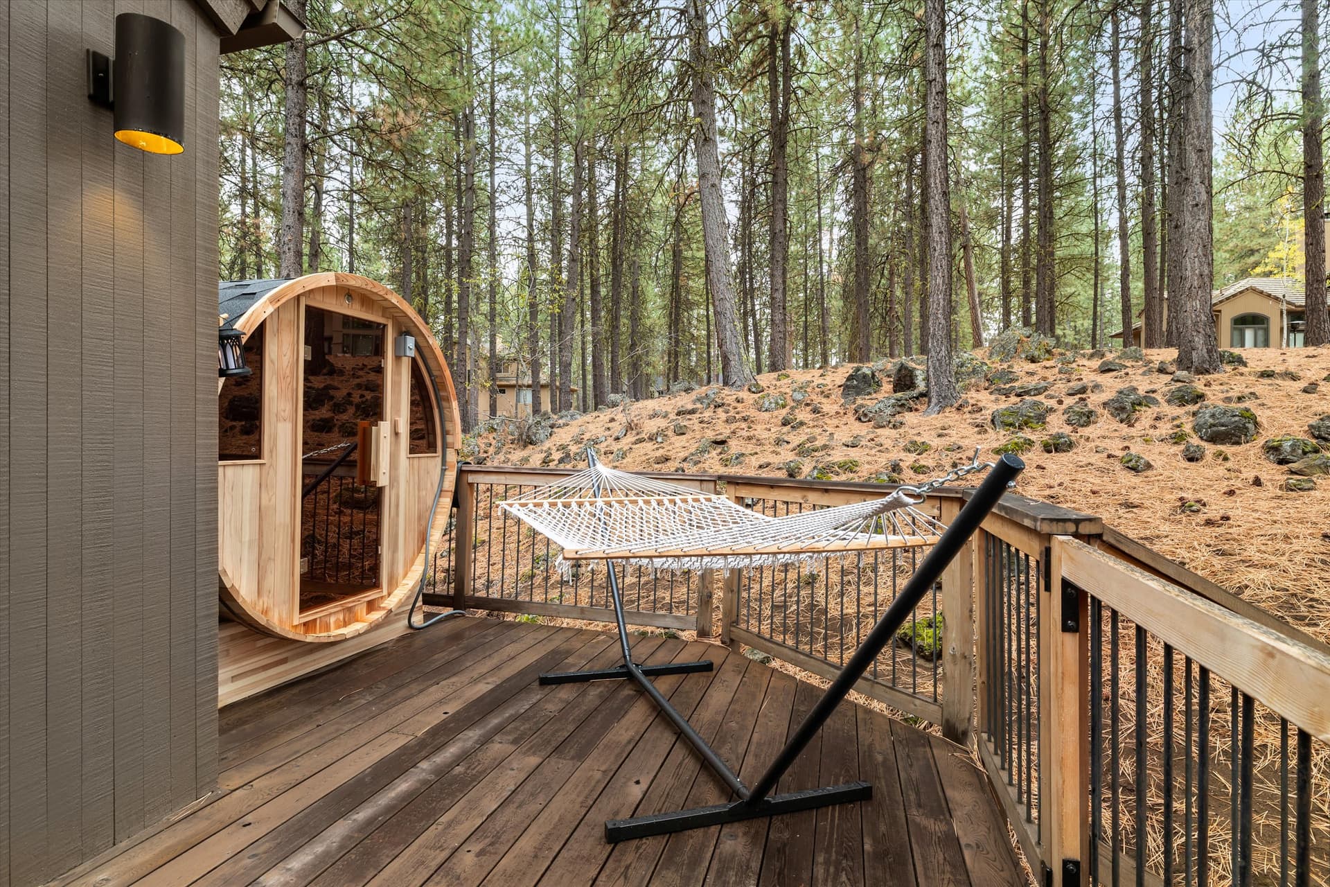 NEW/Black Butte Ranch/Sauna/Hot Tub/Kids Playroom — photo 3