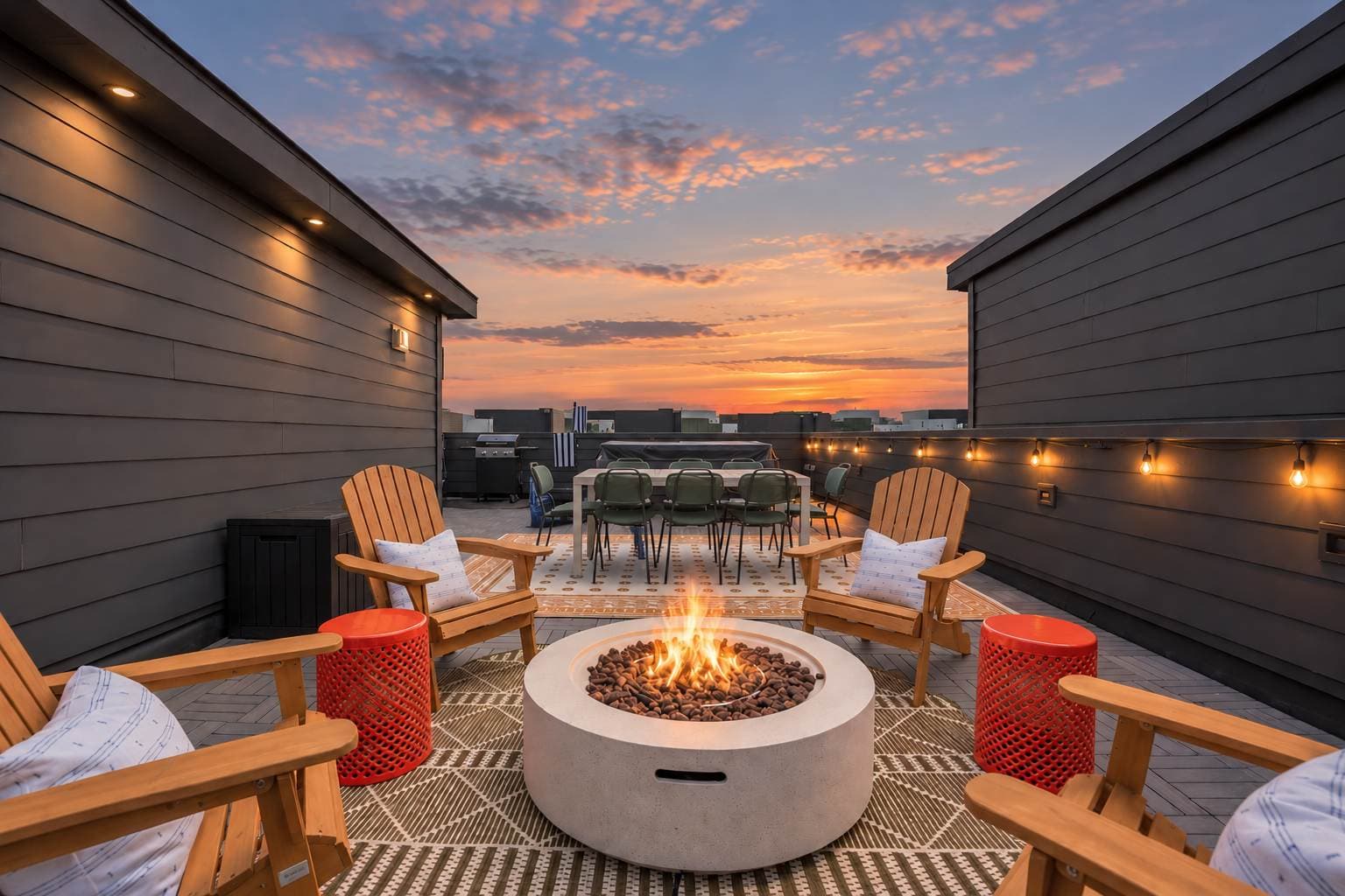 Nashville Hideaway | City-View Rooftop • Fire Pit — photo 4