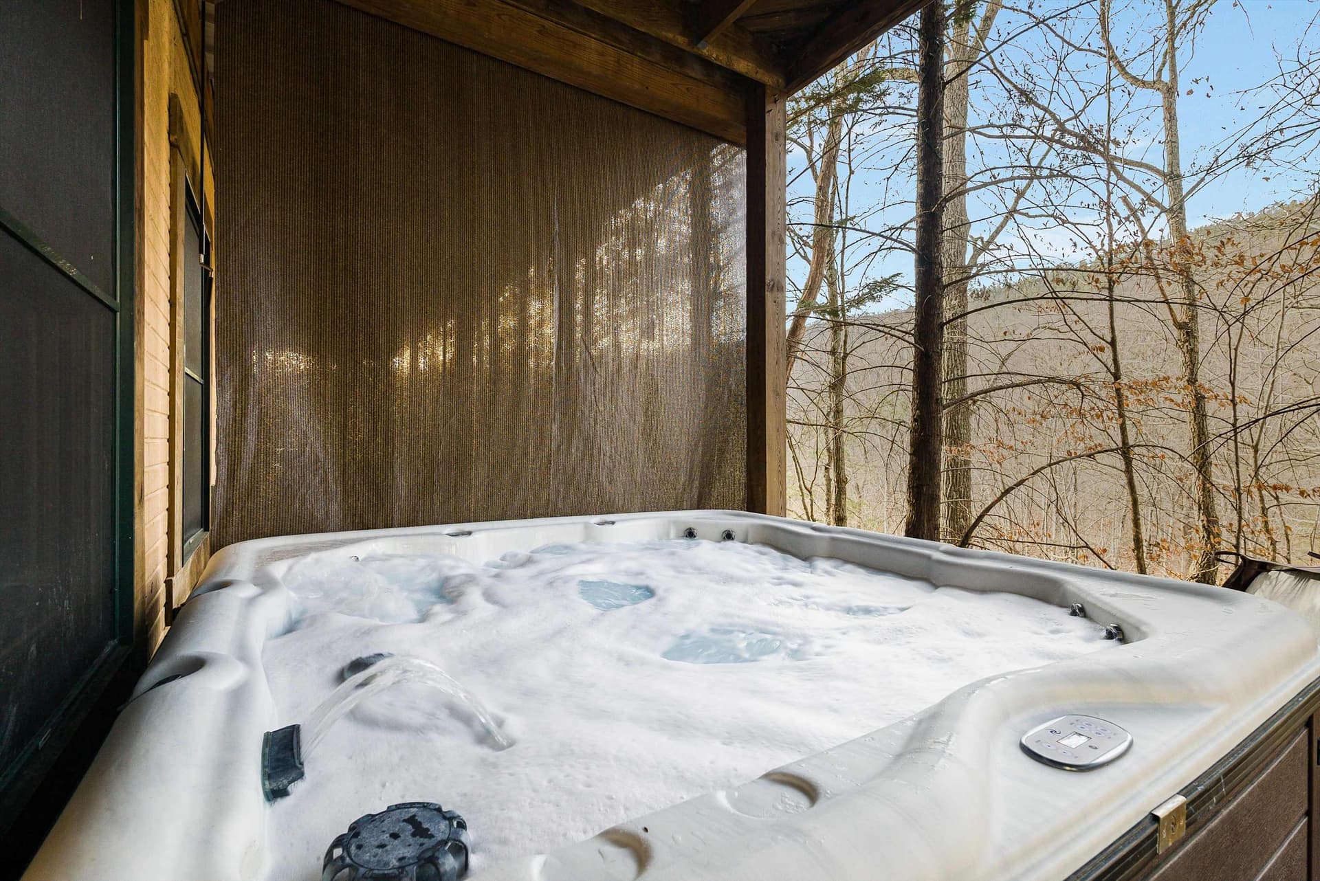 Mtn Retreat! Movie Theater~Arcade~Hot Tub~Slps 10 — photo 5