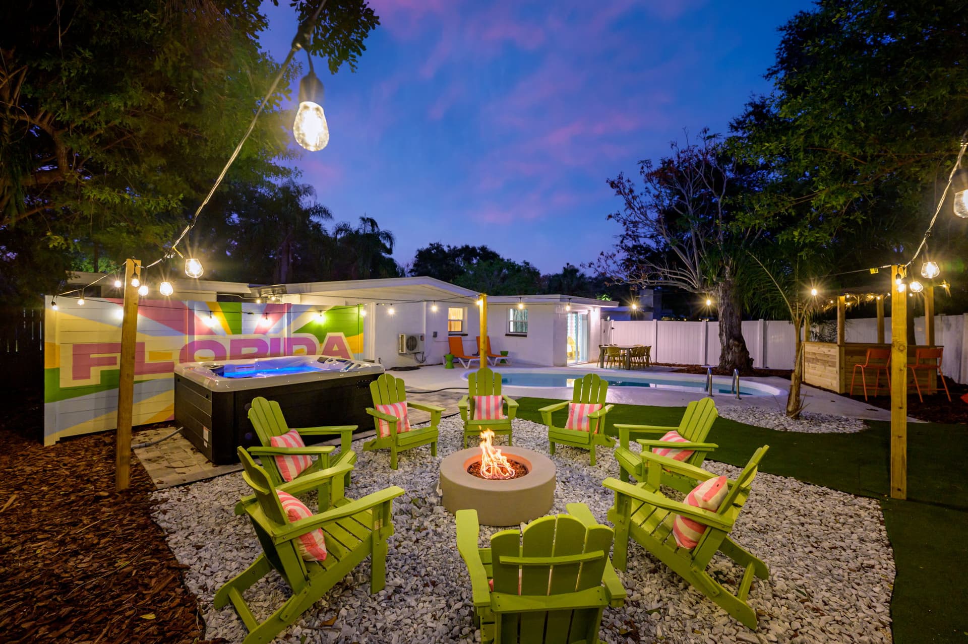 Backyard Oasis • Heated Pool • Tiki Bar • Hot Tub — photo 1