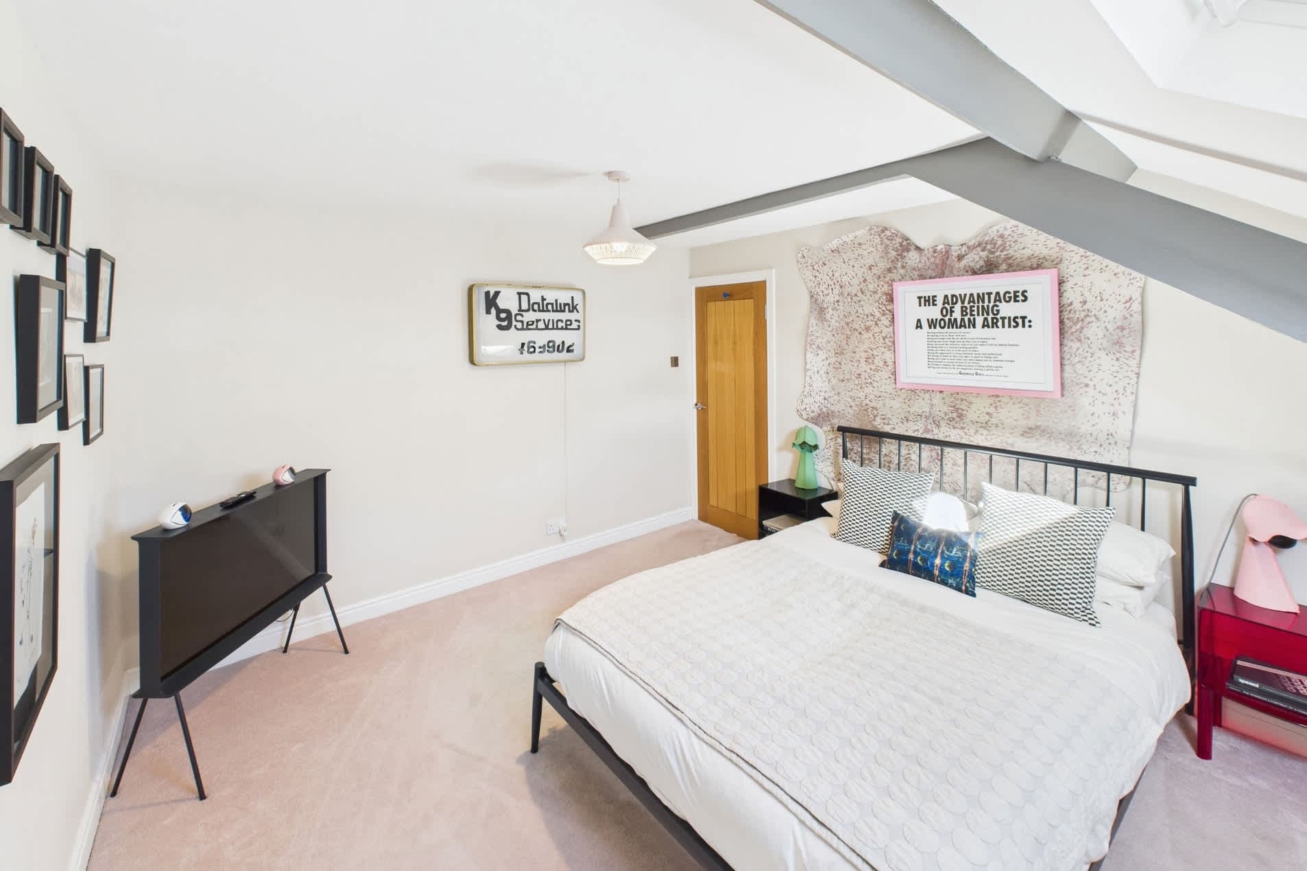 Host & Stay | The Artists Pad — photo 3