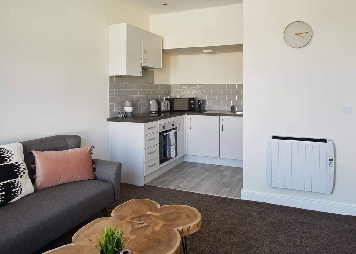 Host & Stay | West Cliff View — photo 3