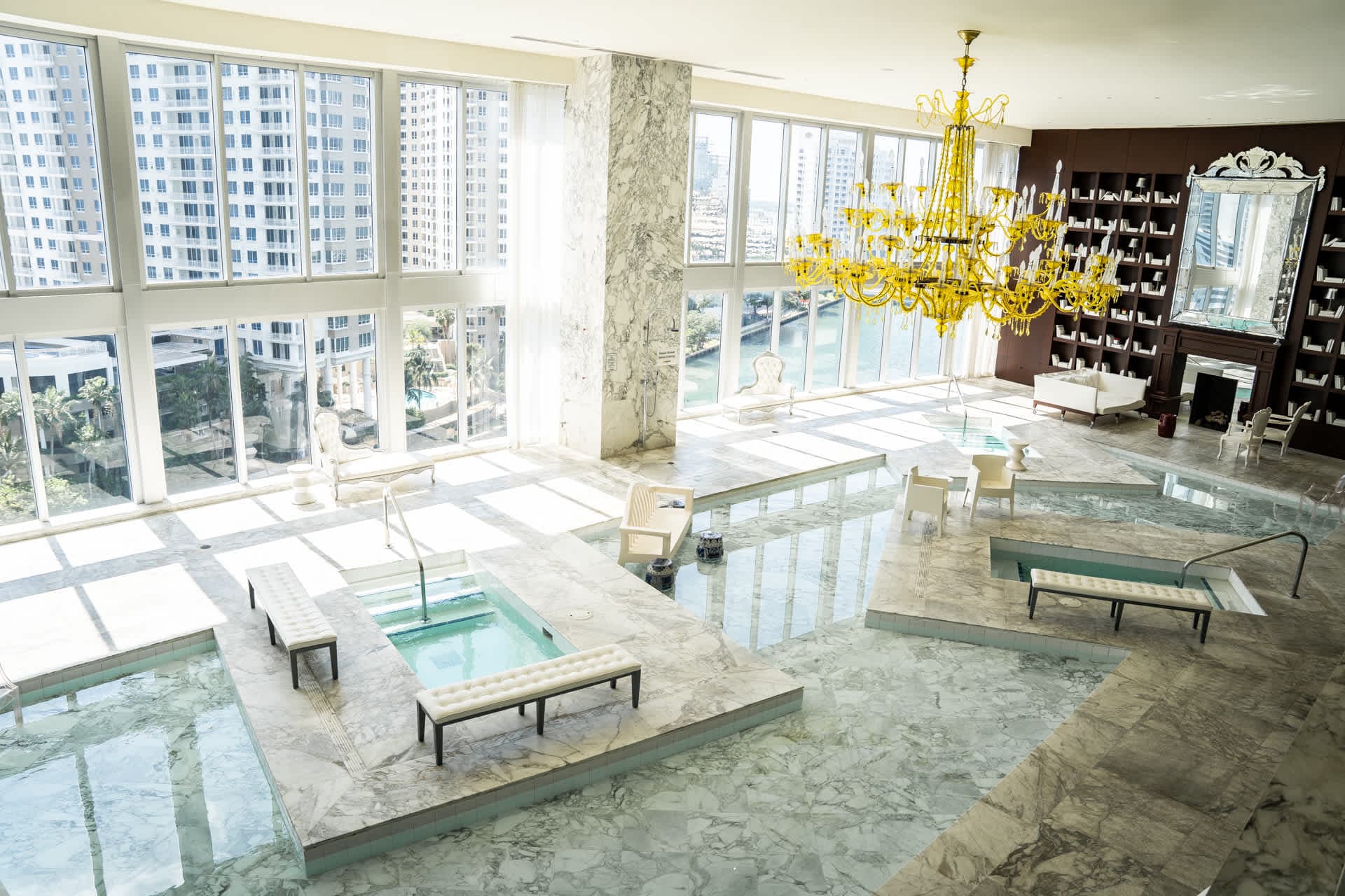 Brickell Urban Retreat with Resort Amenities — photo 5