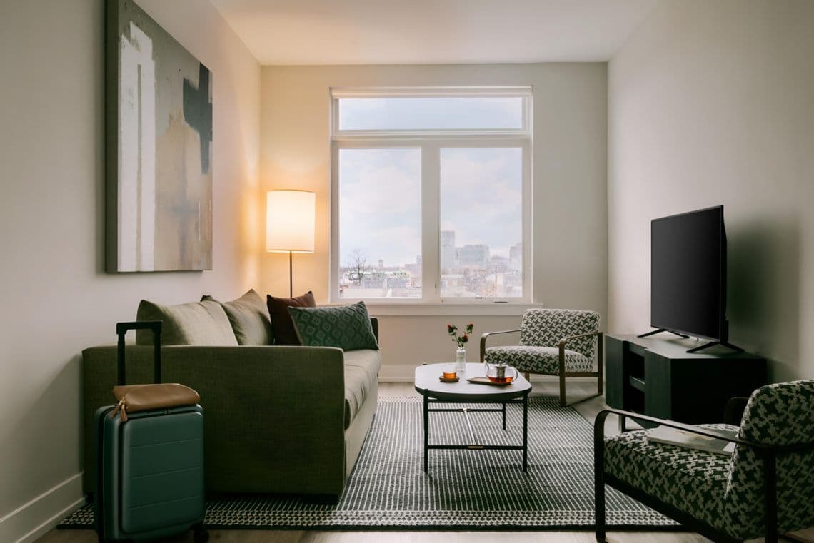 One Bed Apt w Office — photo 1