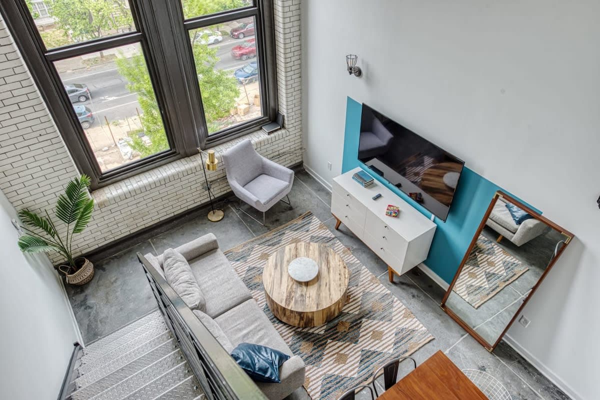 3BR Loft w W/D, Gym, Lounge — photo 1