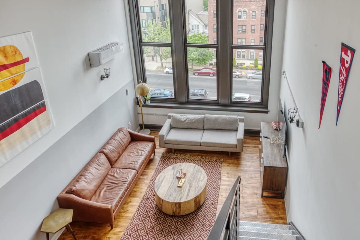 2BR Loft w W/D, Gym, Lounge — photo 1