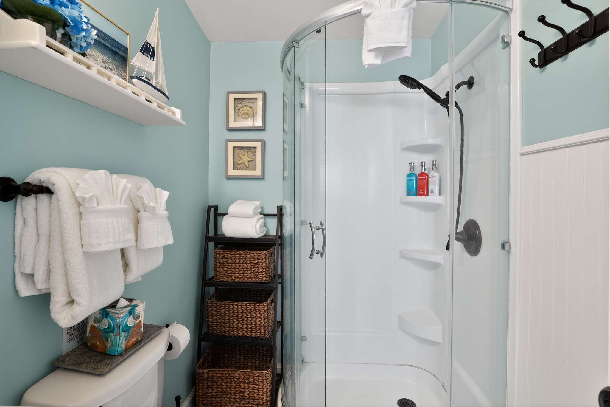 Full bathroom 2