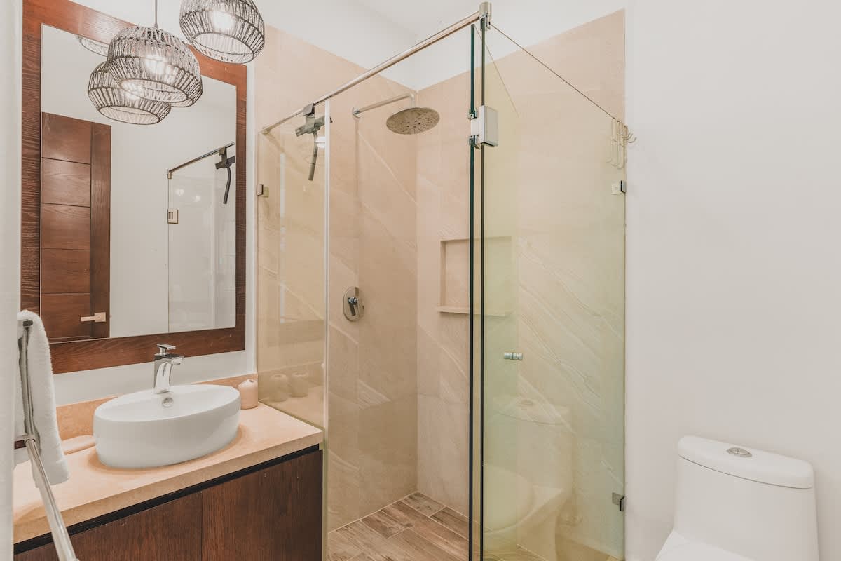Full bathroom