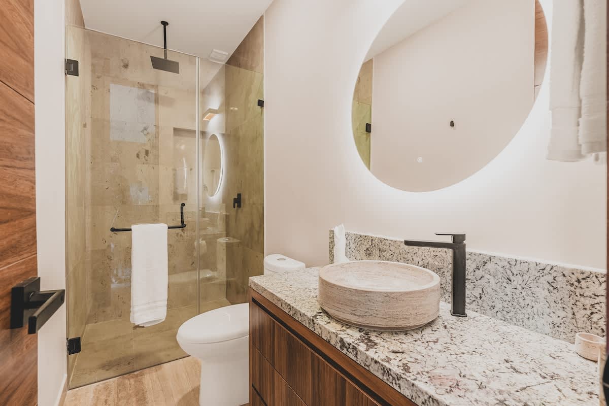 Full bathroom