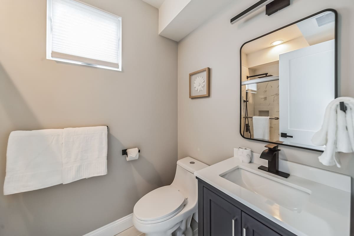 Full bathroom
