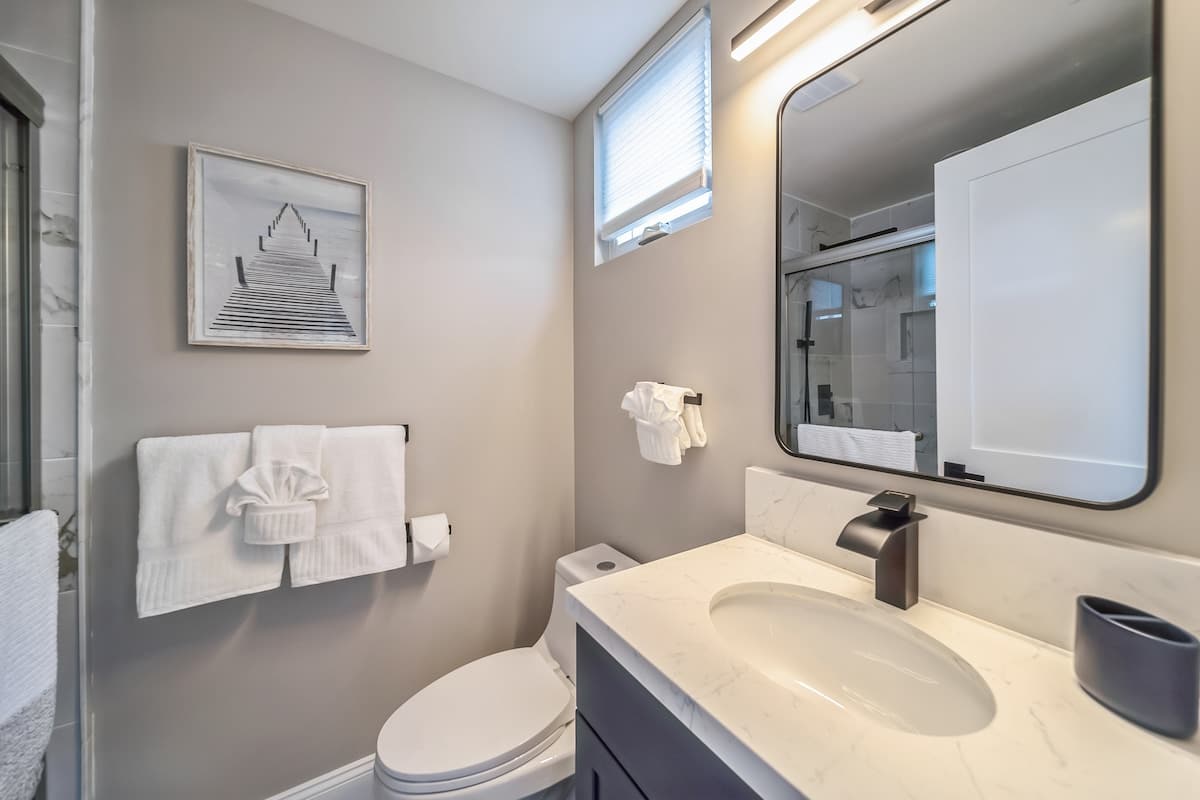 Full bathroom