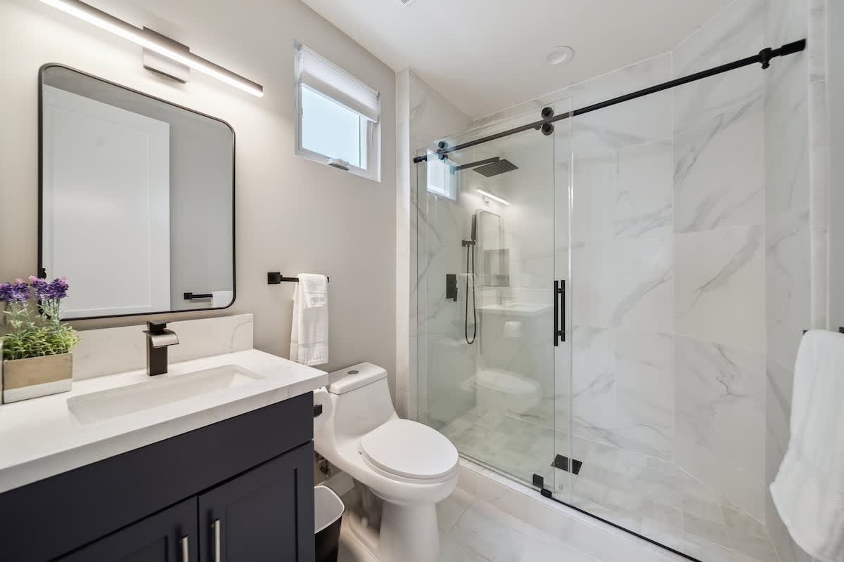 Full bathroom