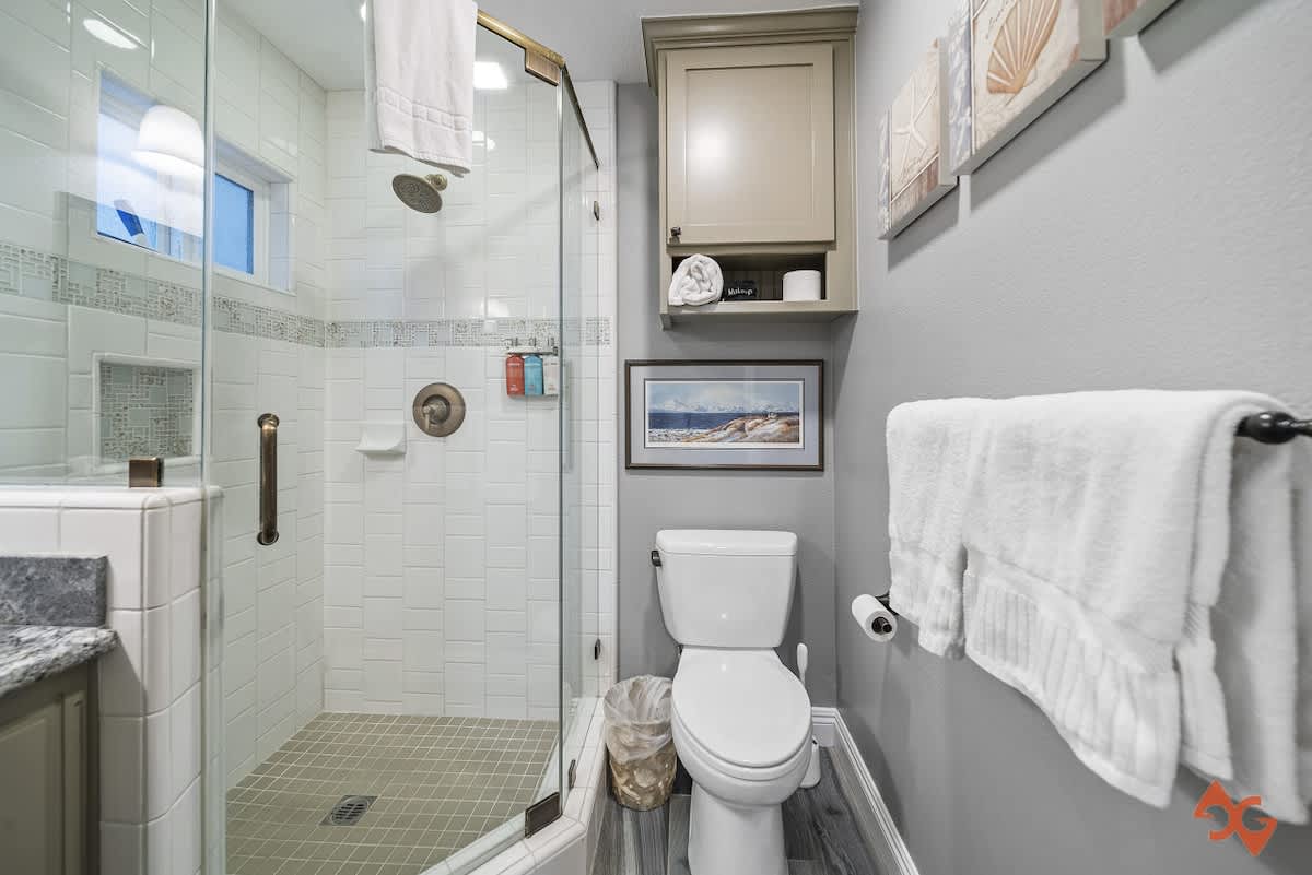 Full bathroom