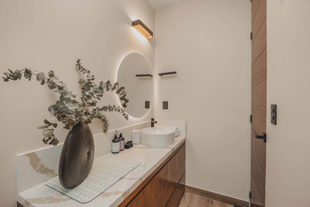 Full bathroom