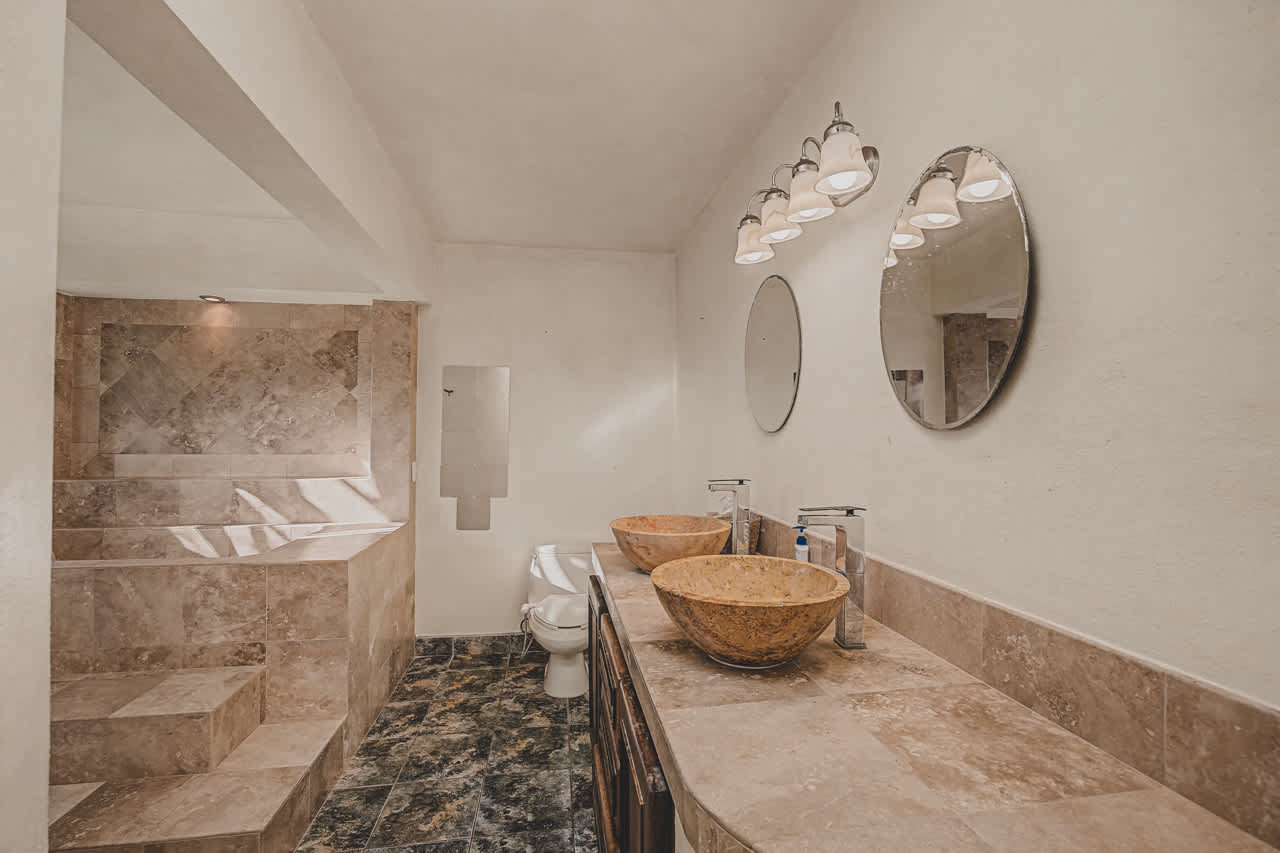En Suite bathroom 4