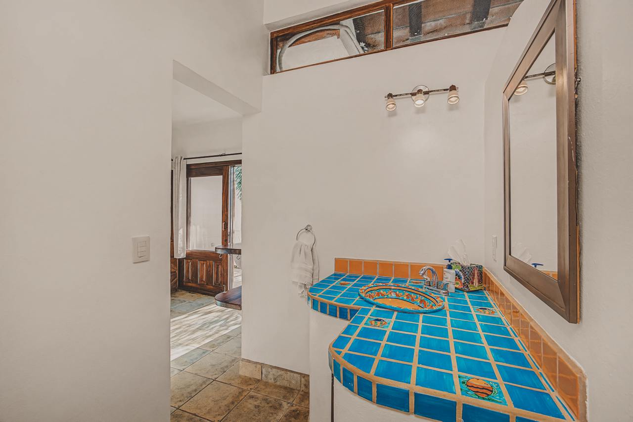En Suite bathroom 3
