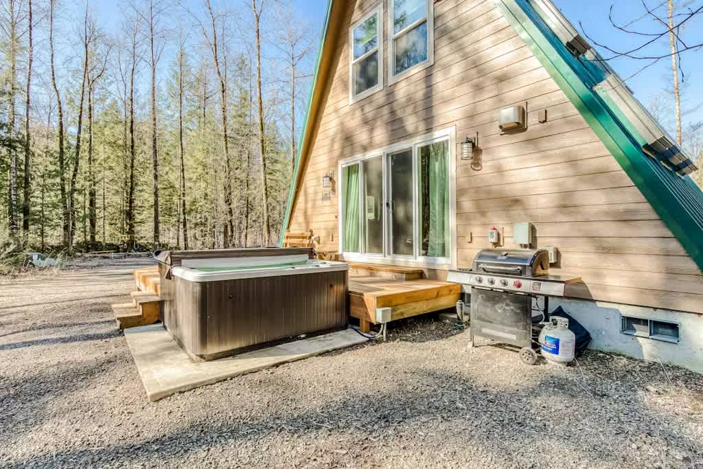 A-Frame of Mind - Secluded Escape  Hot tub — photo 5