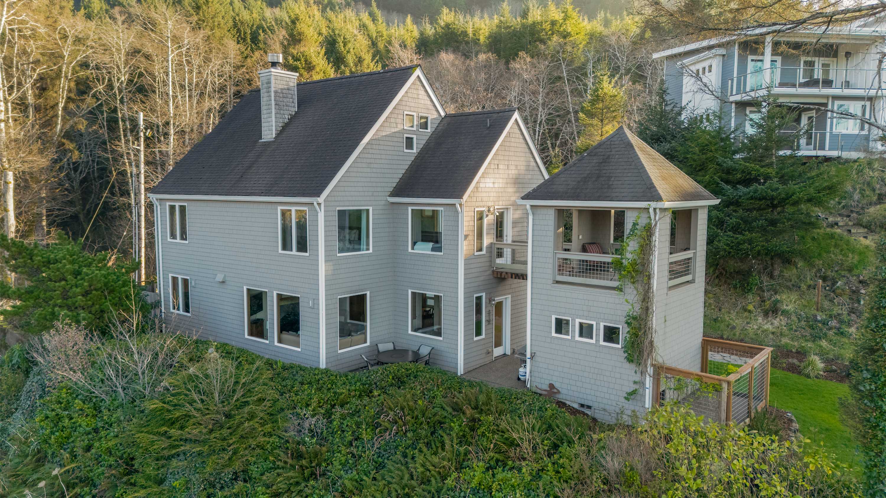 Exterior (Aerial)