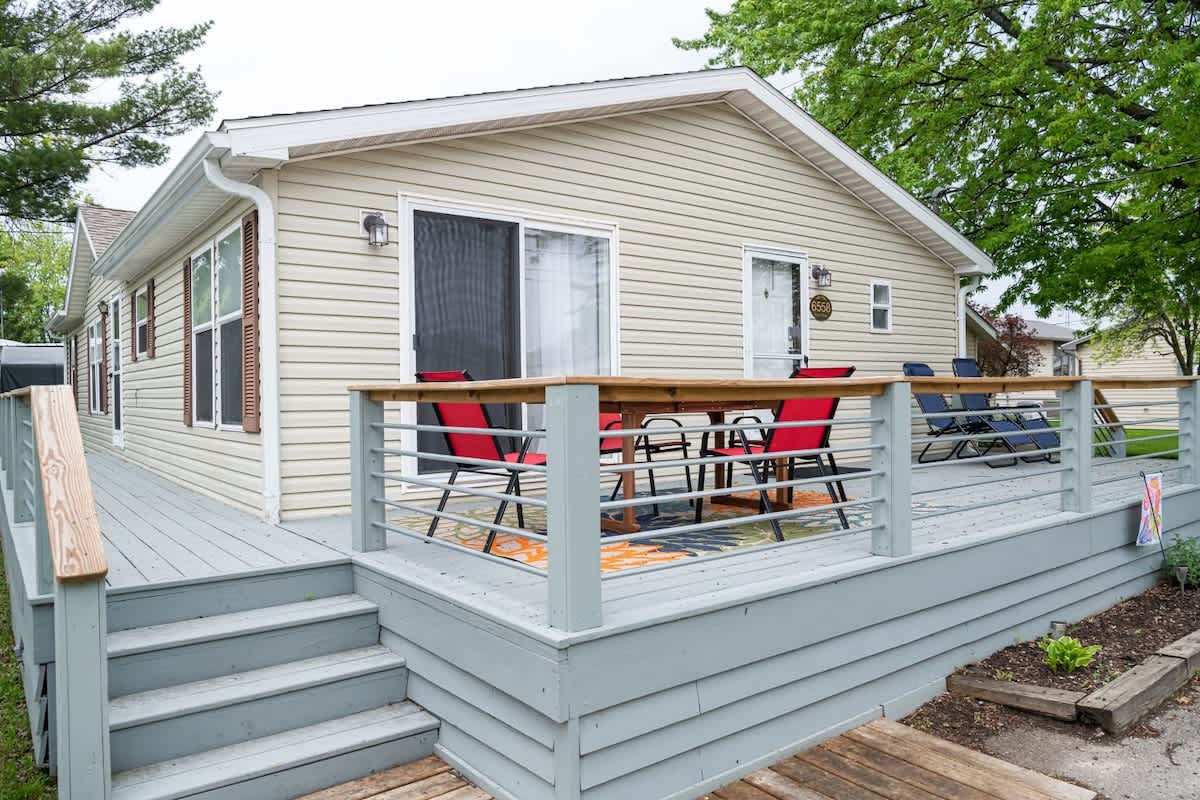 Beadle Island Bungalow - Private Beach Access — photo 1