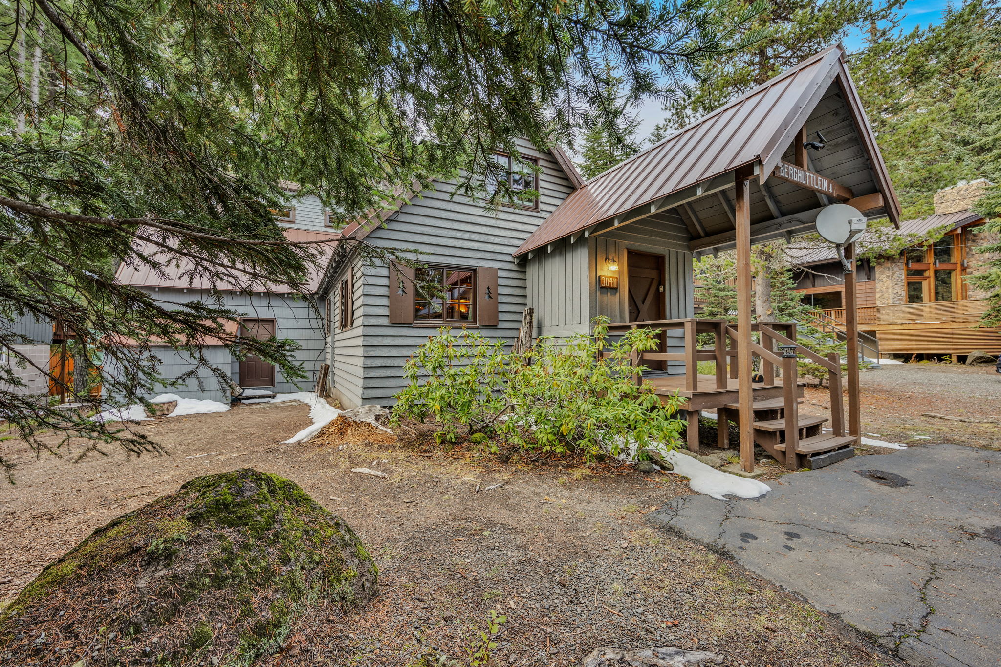 Berghuttlein Getaway - Cozy family alpine retreat with creek access — photo 4