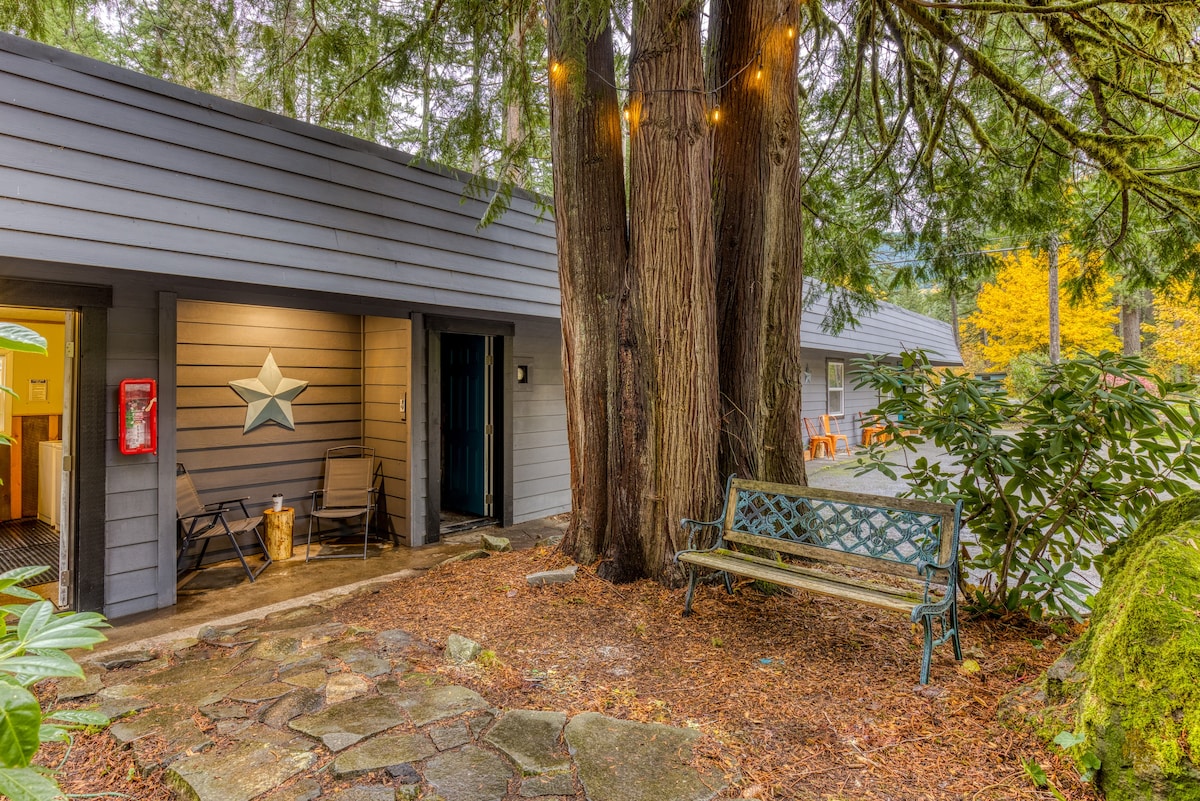 Cozy Mt Hood BaseCamp - Mt Air Unit 10, photo 45 of 60