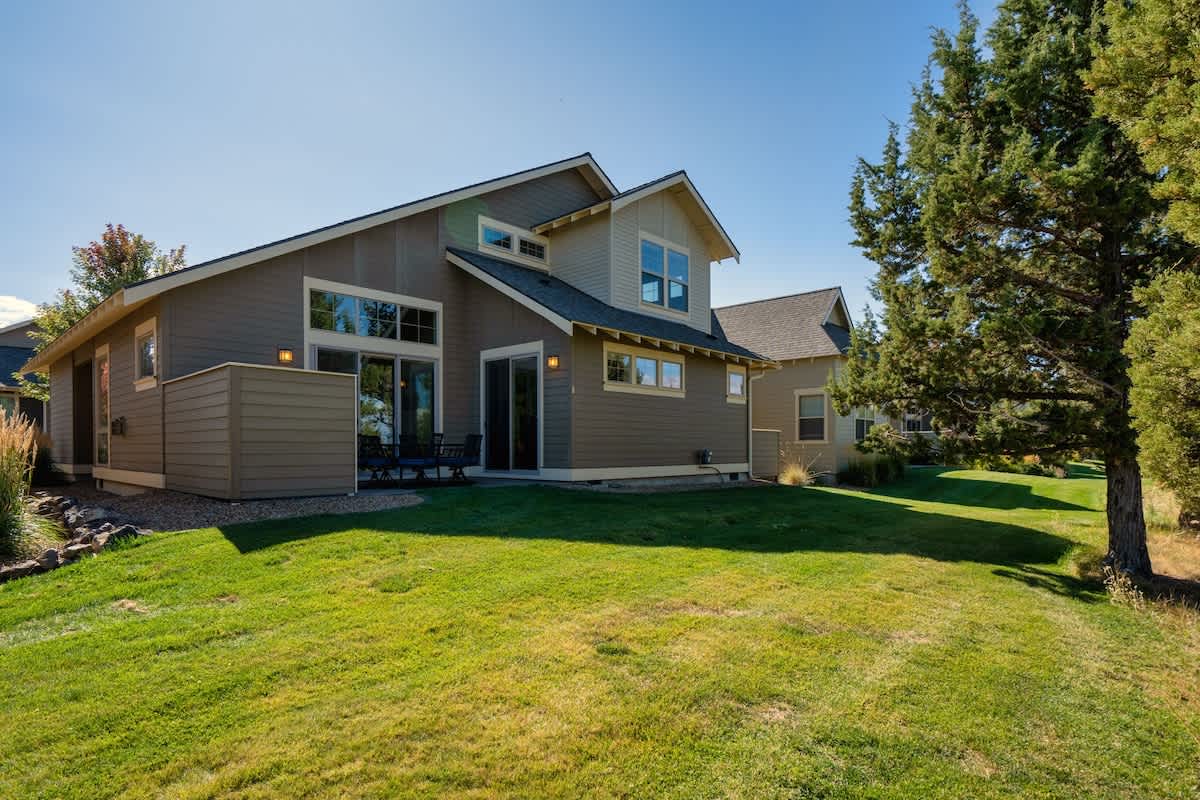 Desert Sky Daydream: Eagle Crest Golf Resort + EV — photo 5