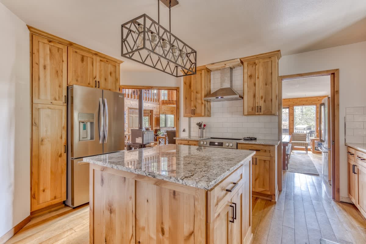 Great Blue Lodge - Scenic escape | Hot tub & sauna — photo 3