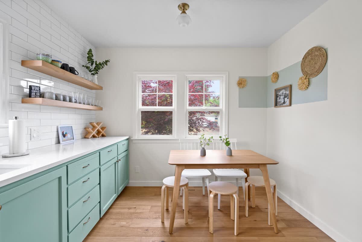 Happy House - Near 3rd Street wine getaway — photo 4