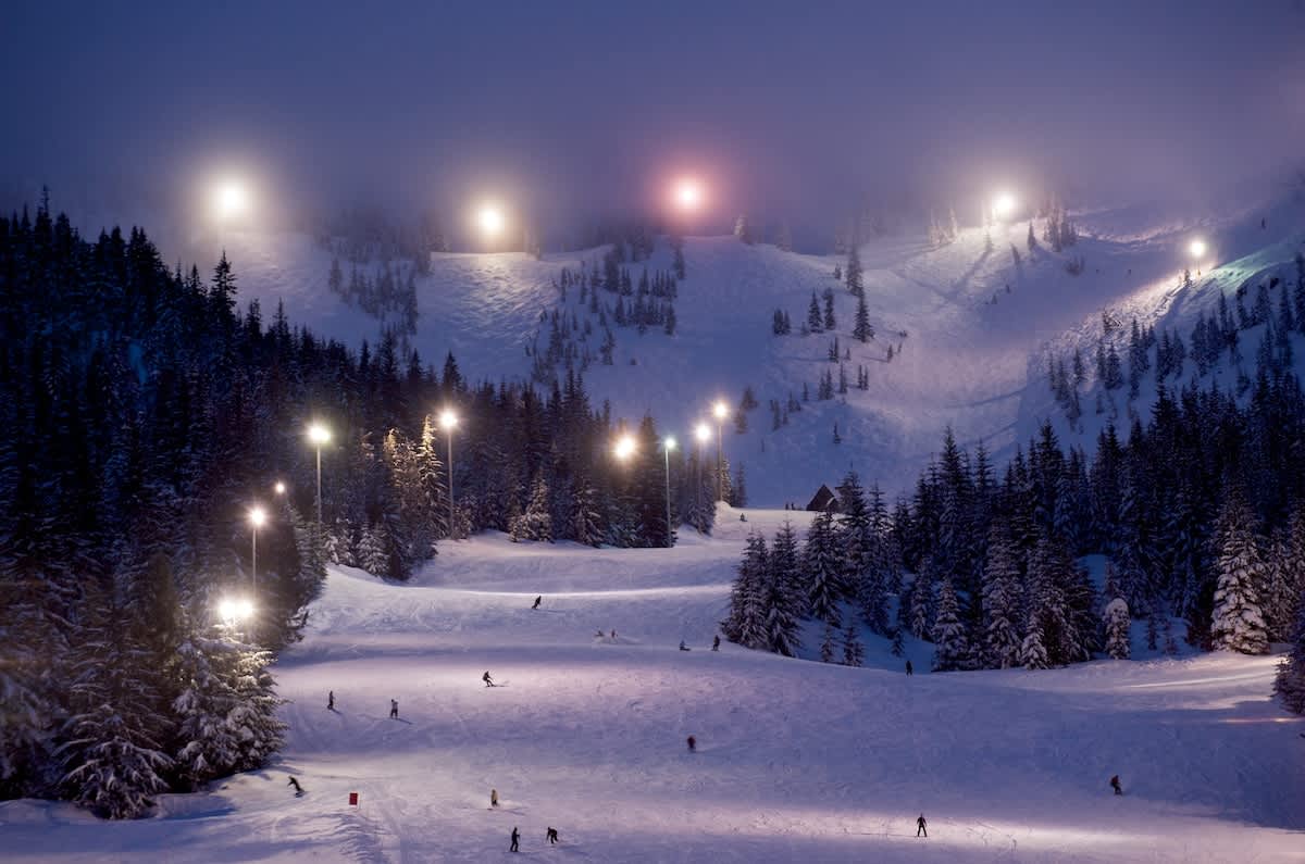 Mt. Hood Skibowl is 25 minutes from The Hoodview House and home to the world's largest night skiing venue.