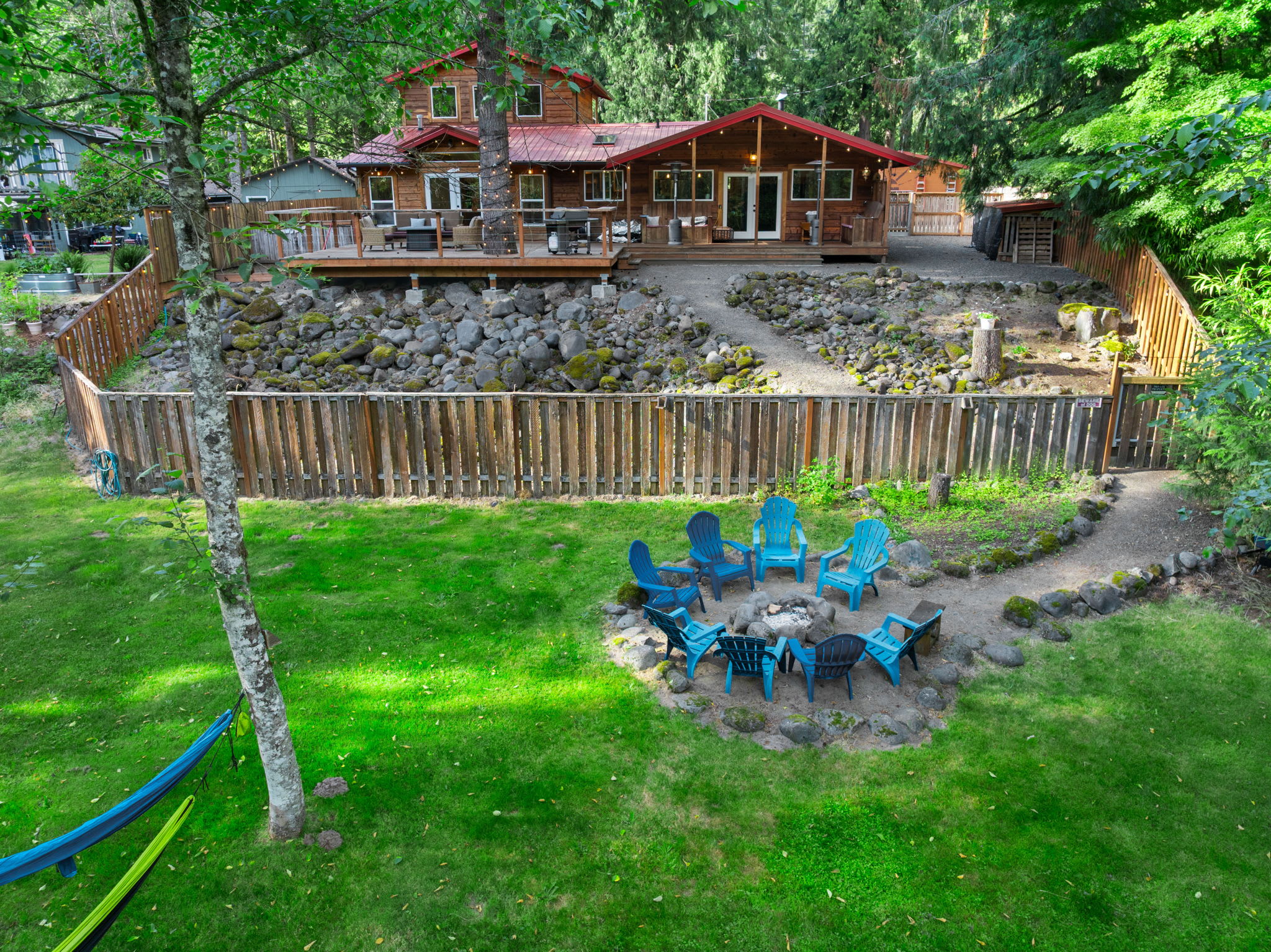 Howard's Hideaway Riverfront Pet Friendly Cabin  — photo 2