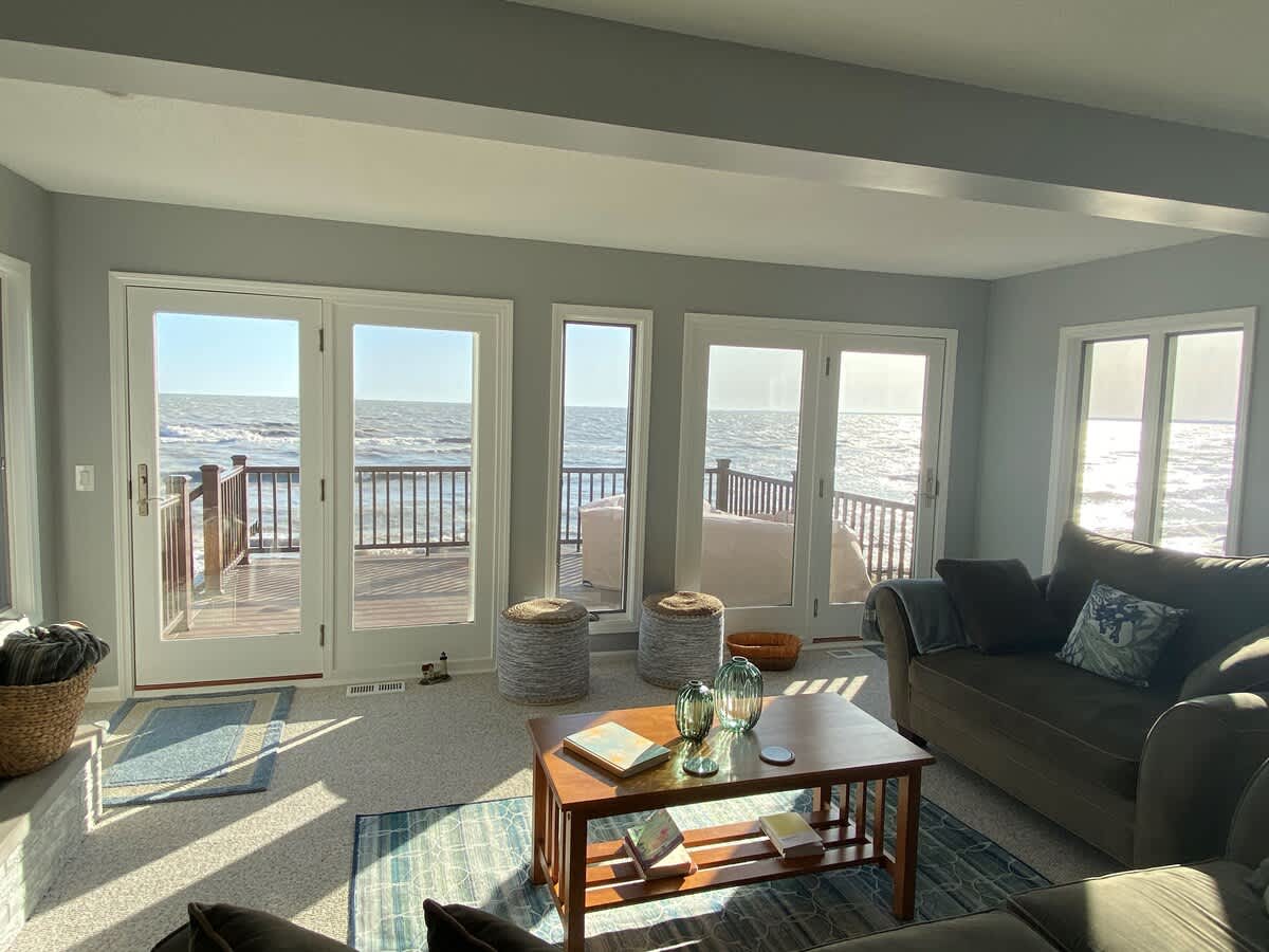 Lake Huron Beach House - Private Beach Access — photo 2