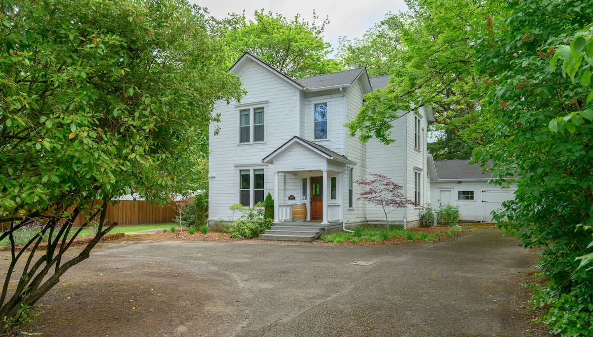 Latourette Estate Historic Retreat  Chef Kitchen — photo 5
