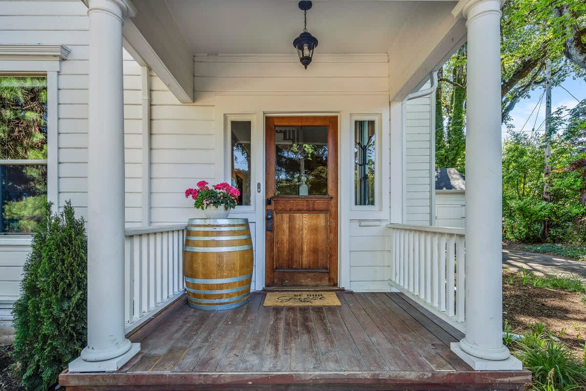 Latourette Estate Historic Retreat  Chef Kitchen — photo 1
