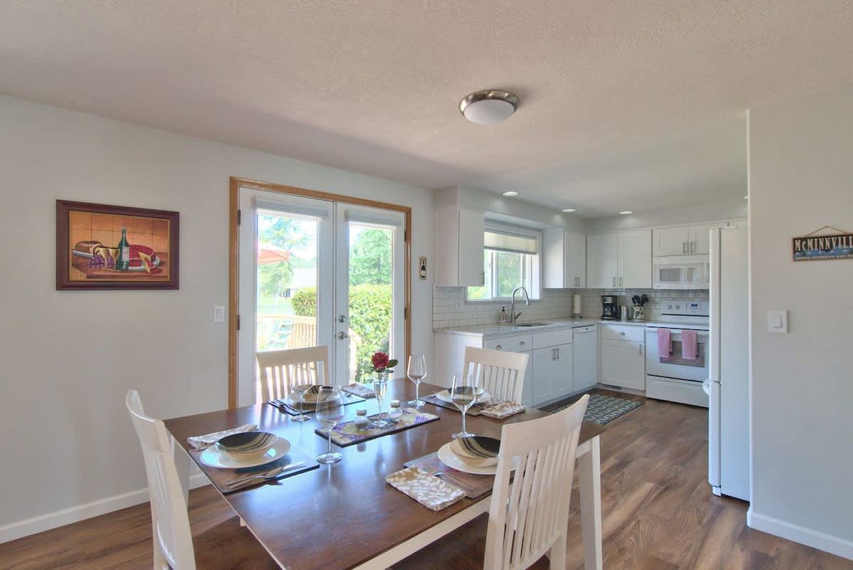 Mac Haven - Single level golf view wine escape — photo 4