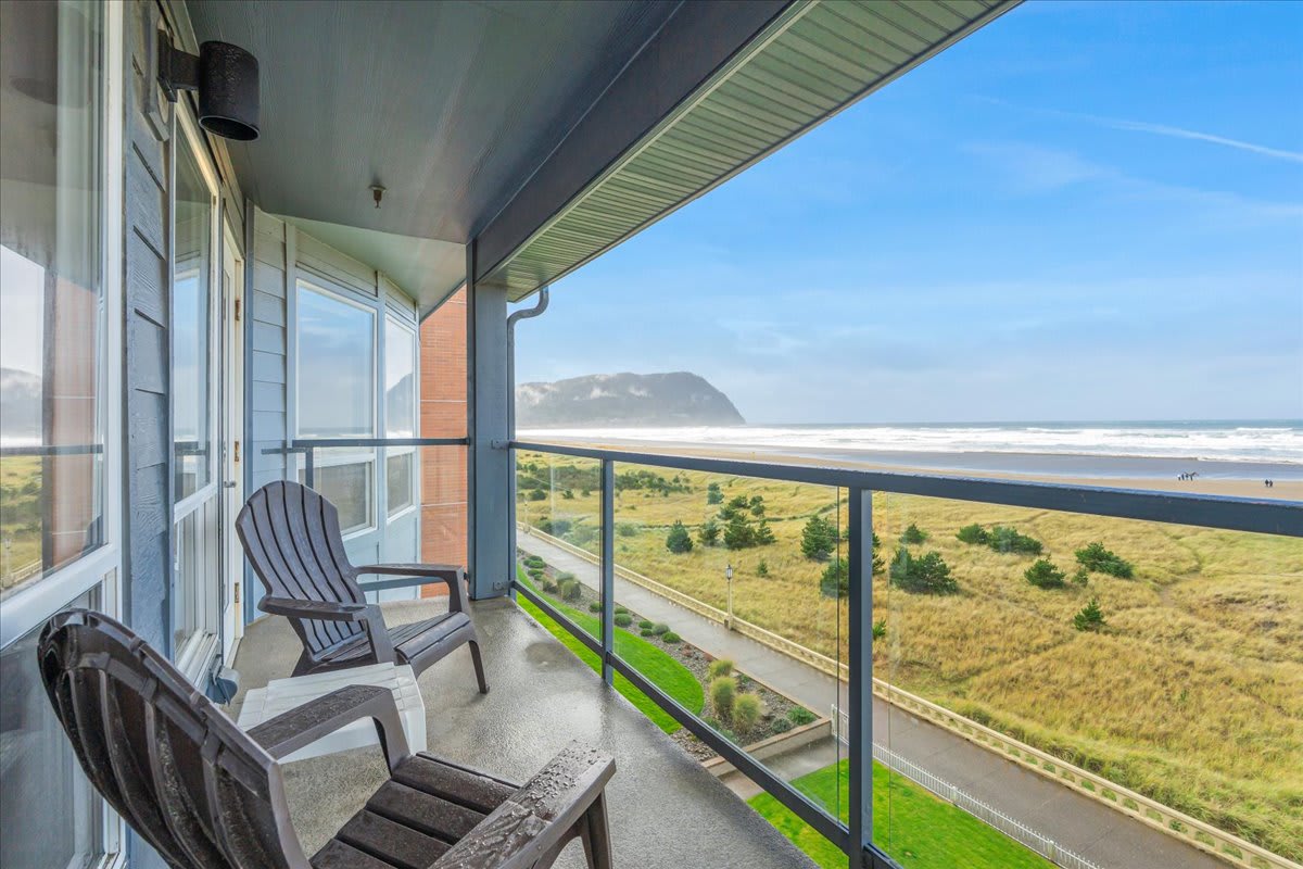 Promenade 502 - Top-Floor Oceanfront Penthouse  — photo 2