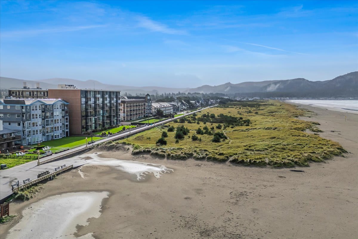 Promenade 502 - Top-Floor Oceanfront Penthouse  — photo 5