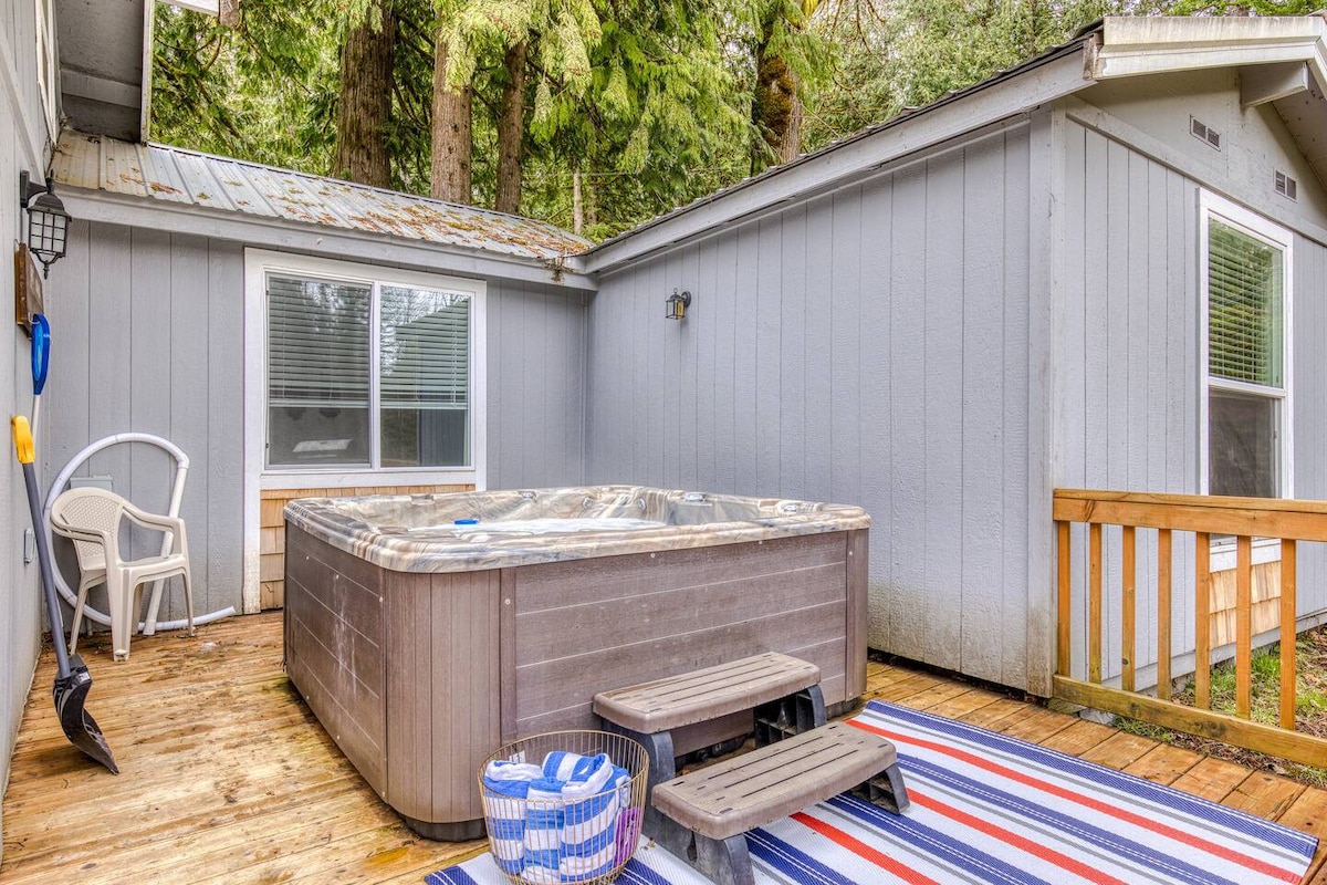 Riverbend Cabin Hot Tub, River Front Dog Friendly, photo 25 of 30