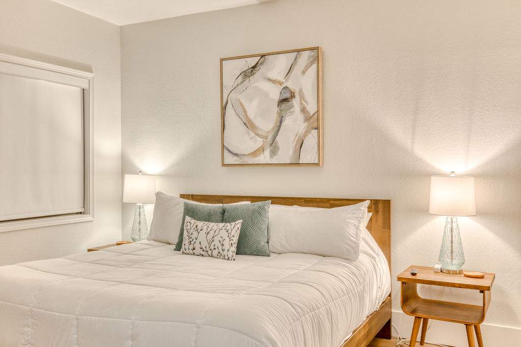 Sand & Sea (104) Lewis & Clark -Lux Oceanfront Pool — photo 2