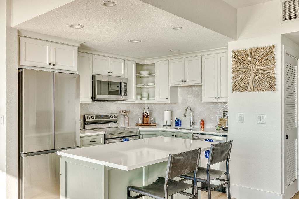 Sand & Sea (104) Lewis & Clark -Lux Oceanfront Pool — photo 3