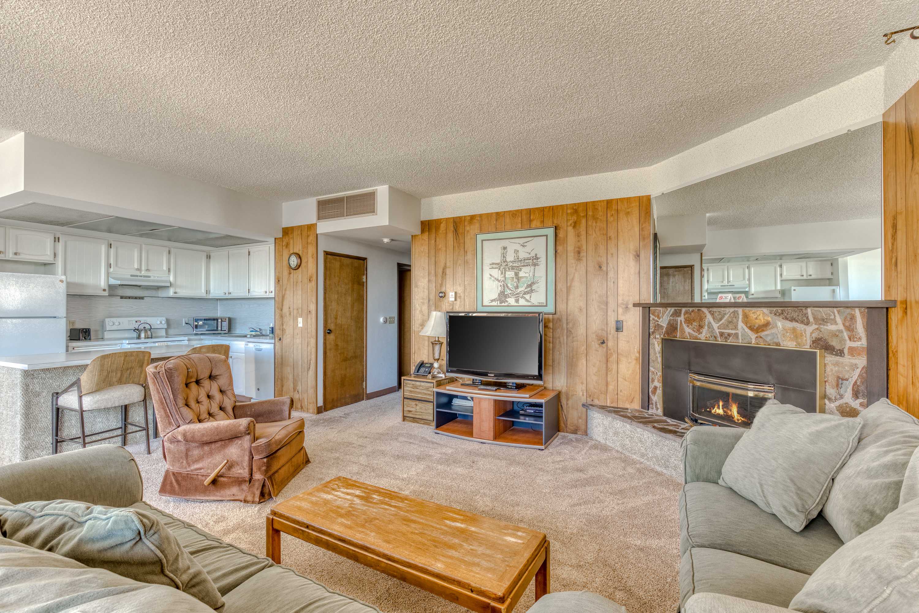 Sand & Sea (114) Bilberry - Retro Beachfront Building — photo 1