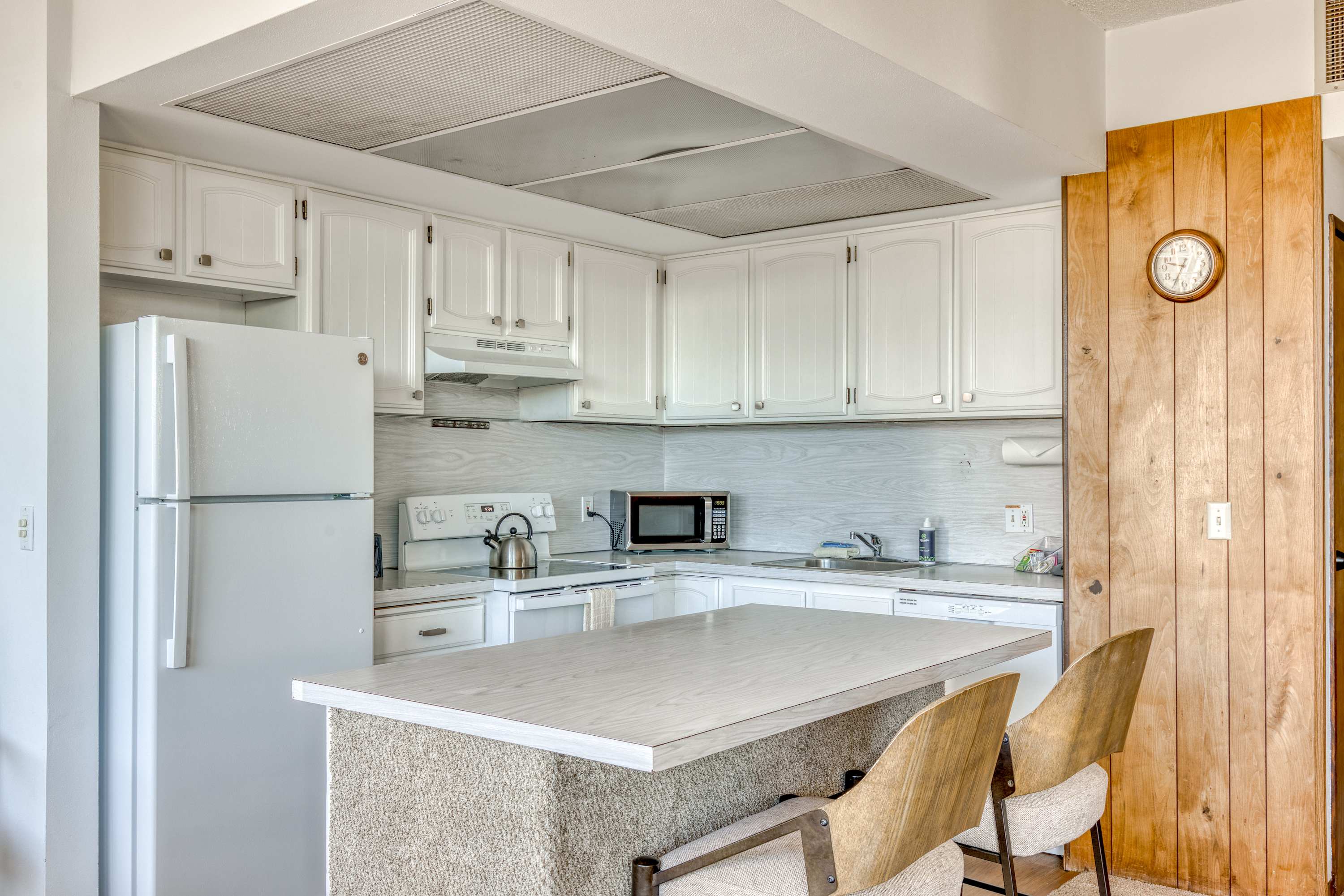 Sand & Sea (114) Bilberry - Retro Beachfront Building — photo 3