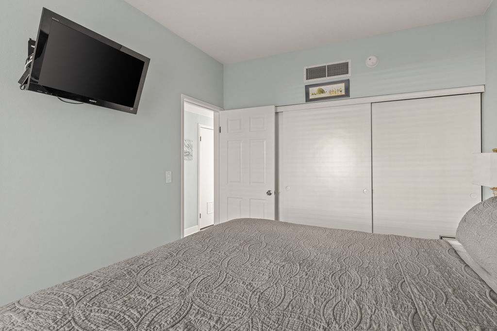 Sand & Sea (212)Recently Updated Condo on the Prom — photo 2